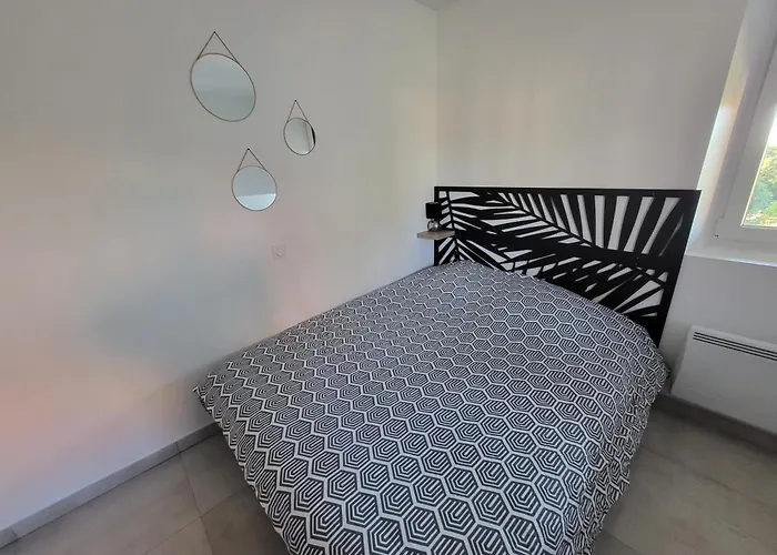 Ilena Apartment *